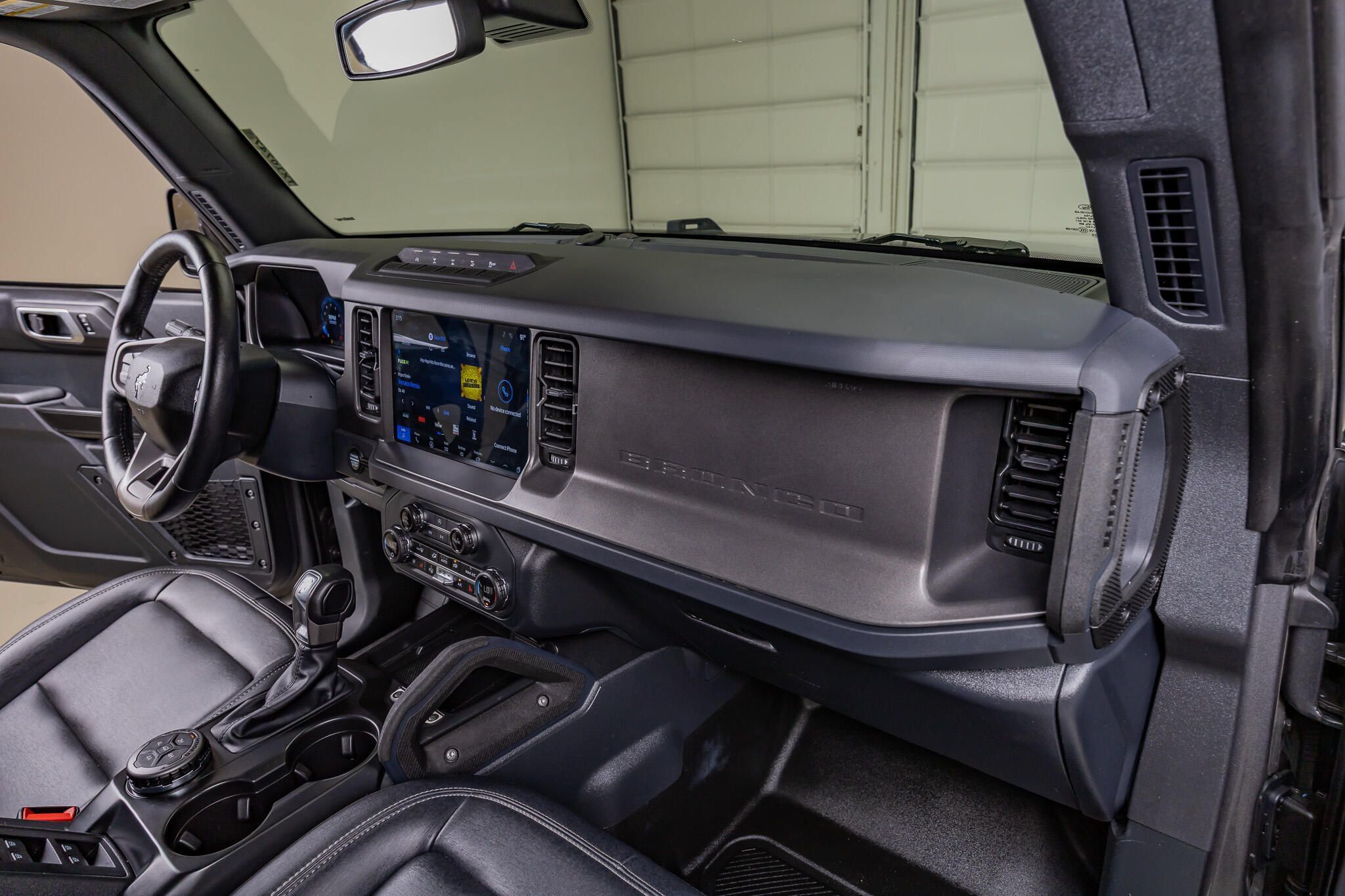 Used 2025 Ford Bronco Badlands AWD/4WD image 18