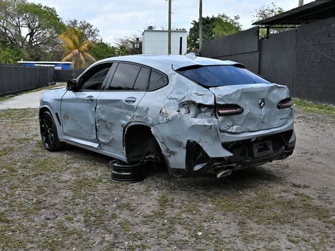 Used 2024 BMW X4 xDrive30i w/ M Sport Package image 3