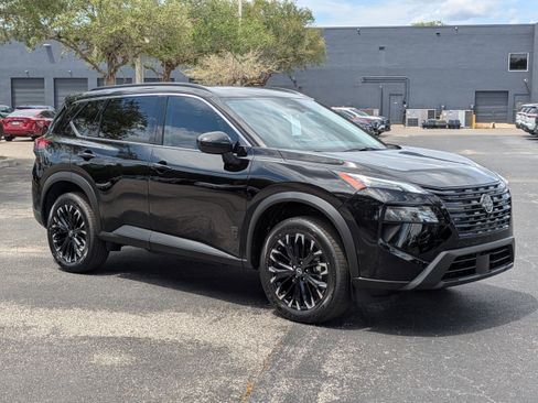 New 2026 Nissan Rogue SV AWD/4WD image 2