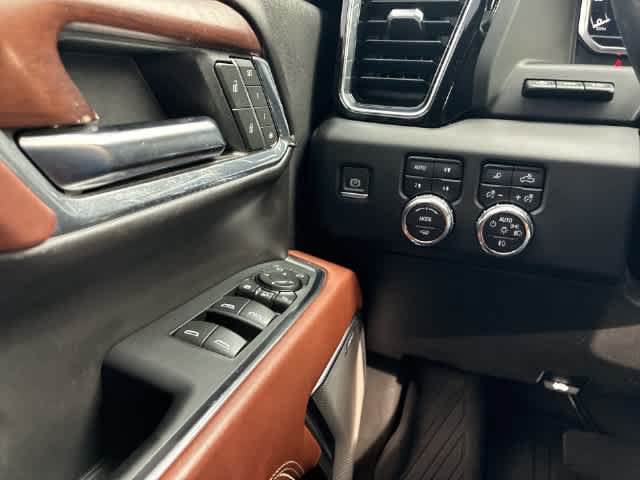 Used 2024 GMC Sierra 2500 Denali Ultimate AWD/4WD image 43