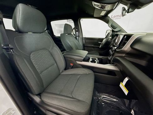 New 2026 RAM 1500 Express AWD/4WD image 25