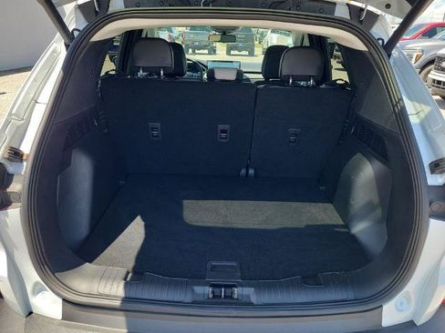 Certified 2025 Ford Escape SE w/ PHEV Premium Package FWD image 10