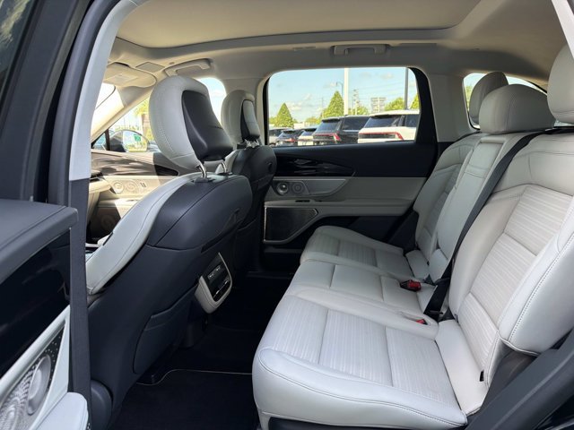 New 2026 Lincoln Nautilus Reserve AWD/4WD image 16
