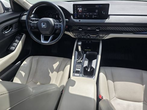 Used 2024 Honda Accord Touring image 34