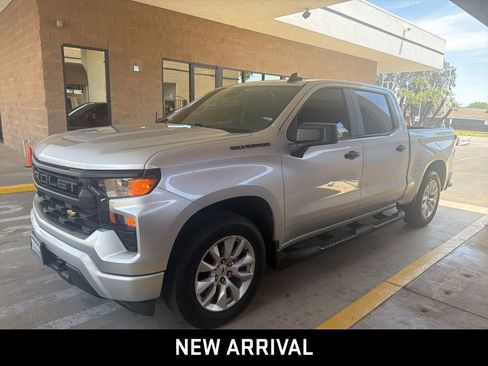 Certified 2022 Chevrolet Silverado 1500 Custom RWD image 1
