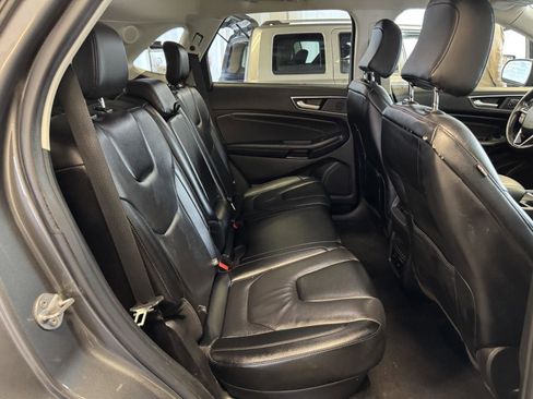 Used 2022 Ford Edge Titanium image 30