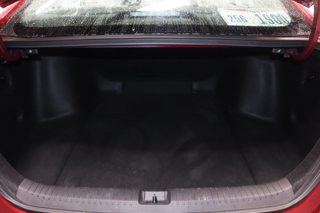 Used 2023 Honda Accord EX image 10