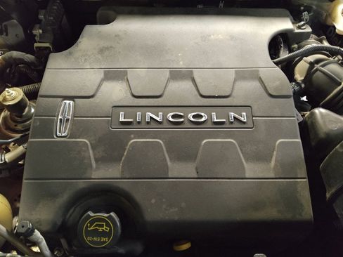 Used 2016 Lincoln MKX Premiere image 30