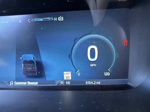 Used 2025 Ford F150 Lightning Lariat image 22