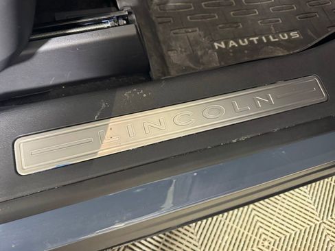 New 2025 Lincoln Nautilus Reserve w/ Jet Appearance Package image 15