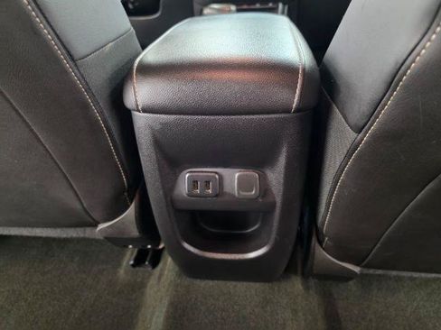 Used 2017 GMC Canyon Denali RWD image 38