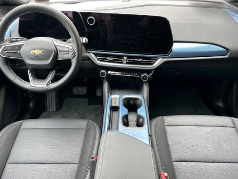New 2026 Chevrolet Equinox EV LT FWD image 16