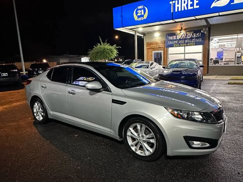 Used 2013 Kia Optima EX w/ Premium Pkg image 8