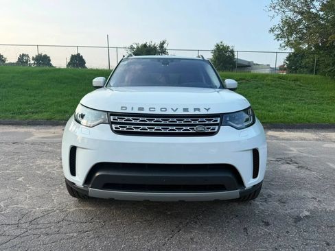 Used 2017 Land Rover Discovery HSE AWD/4WD image 2
