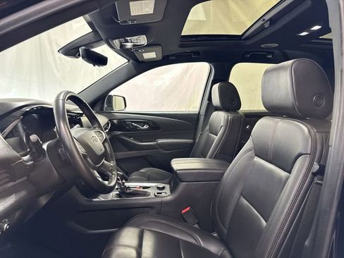 Used 2023 Chevrolet Traverse RS w/ LPO, Floor Liner Package AWD/4WD image 11