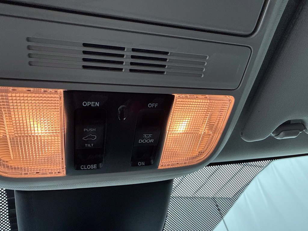 Used 2025 Honda Odyssey EX-L image 22