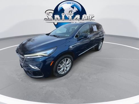 Used 2023 Buick Enclave Essence w/ Experience Buick Package image 5