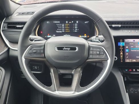 New 2026 Jeep Grand Cherokee L Limited AWD/4WD image 28