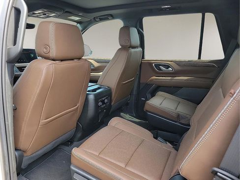 Used 2022 Chevrolet Tahoe High Country AWD/4WD image 10