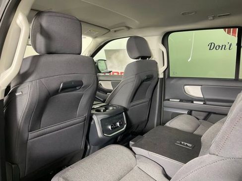New 2025 Ford Expedition Active image 15