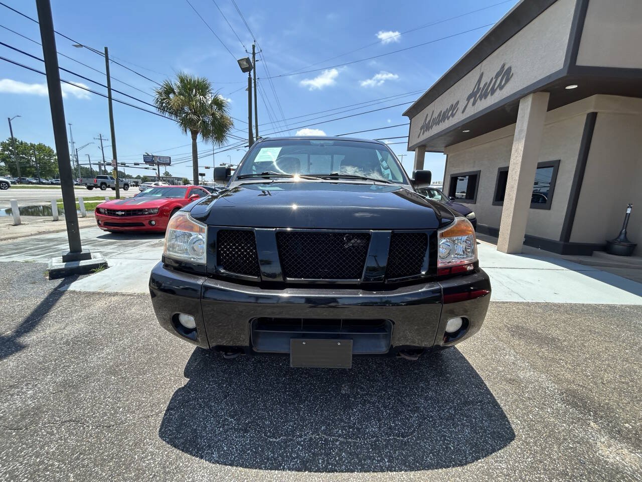Used 2012 Nissan Titan SV w/ SV Value Truck Pkg AWD/4WD image 6