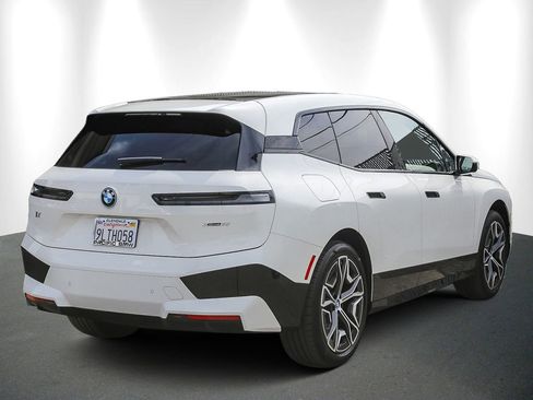 Used 2025 BMW iX xDrive50 AWD/4WD image 6