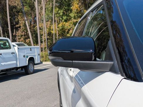 New 2026 Ford Explorer Platinum w/ LUX Leather Package image 12