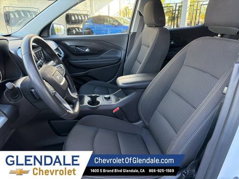 Used 2024 GMC Terrain SLE image 19