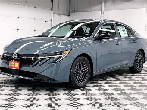New 2026 Nissan Sentra SV w/ SV Convenience Package FWD image 5