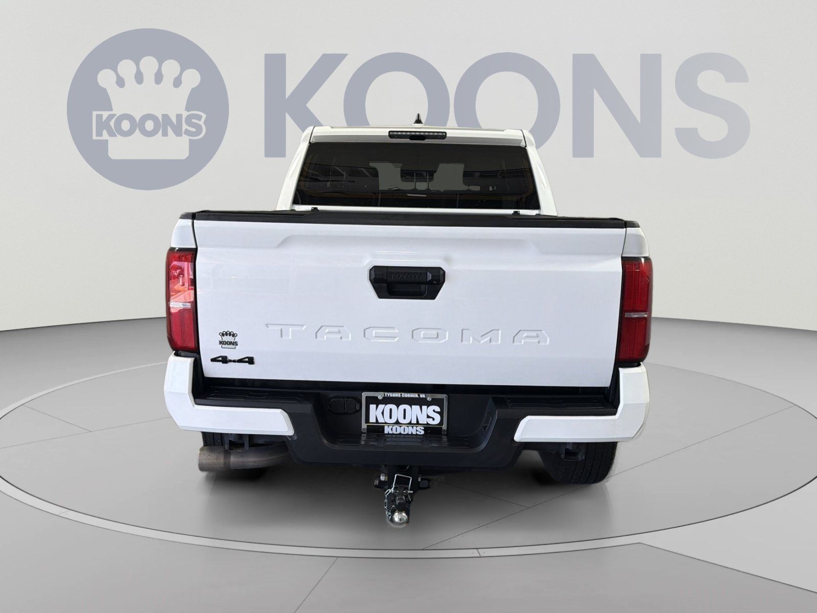 Used 2024 Toyota Tacoma TRD Sport AWD/4WD image 5