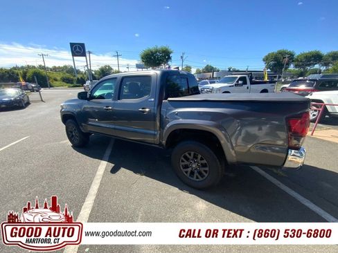 Used 2020 Toyota Tacoma SR5 AWD/4WD image 8