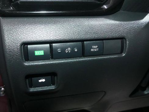 Used 2021 Nissan Sentra SV image 29