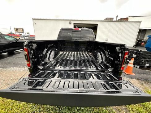 Used 2023 RAM 1500 Big Horn AWD/4WD image 8