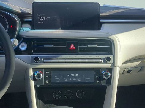 New 2025 Genesis G70 2.5T image 27