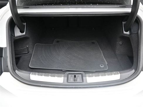 Used 2022 Audi e-tron GT Premium Plus image 31