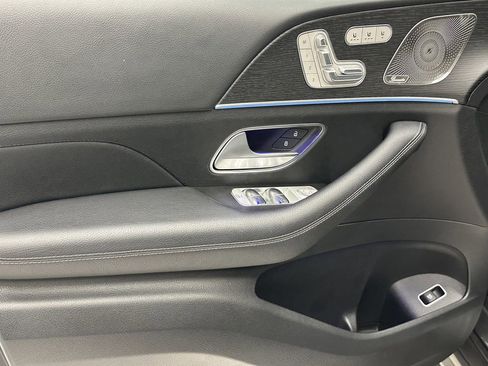 Certified 2024 Mercedes-Benz GLS 450 4MATIC image 10