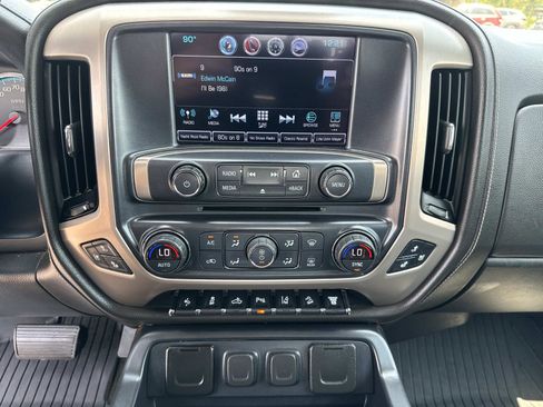 Used 2018 GMC Sierra 2500 Denali w/ Duramax Plus Package AWD/4WD image 30