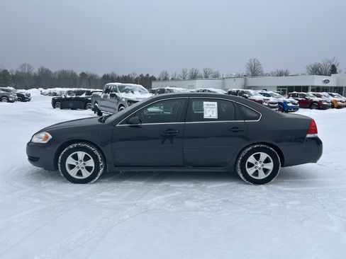 Used 2015 Chevrolet Impala Limited LS image 7