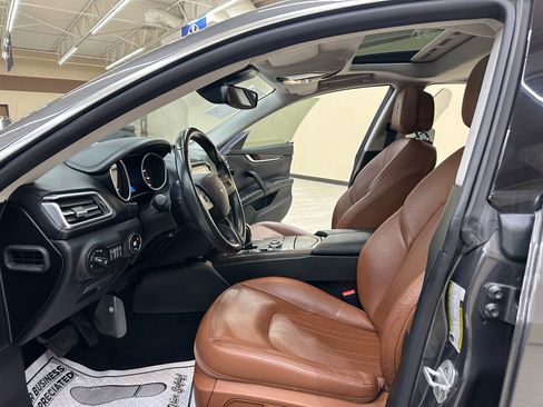 Used 2018 Maserati Ghibli image 21