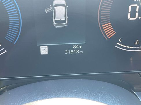 Used 2025 Hyundai Kona SEL image 40