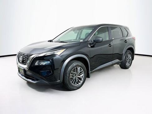 Used 2021 Nissan Rogue S FWD image 3