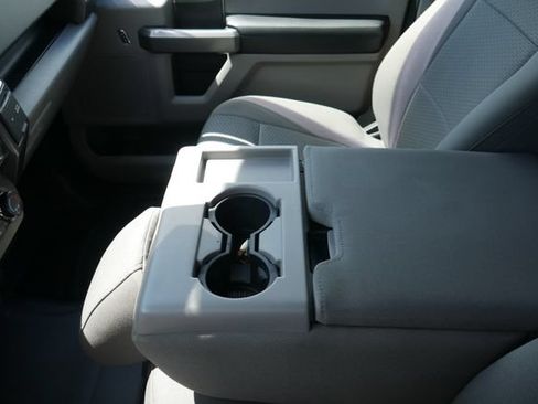 Used 2017 Ford F150 XLT w/ Equipment Group 302A Luxury AWD/4WD image 23
