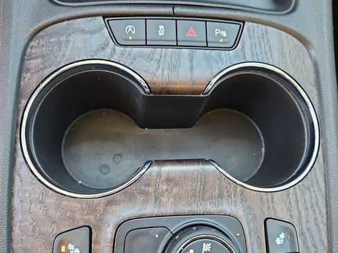 Used 2023 GMC Acadia Denali image 22