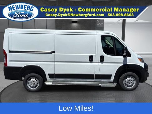 Used 2025 RAM ProMaster 2500 w/ U-Haul Equipment Group FWD image 4