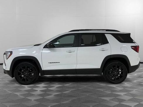 Certified 2026 GMC Terrain Elevation w/ Elevation Premium Package AWD/4WD image 2