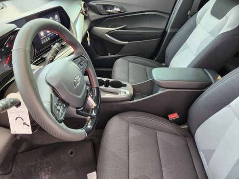 New 2026 Chevrolet Trax RS w/ Driver Confidence Package FWD image 9