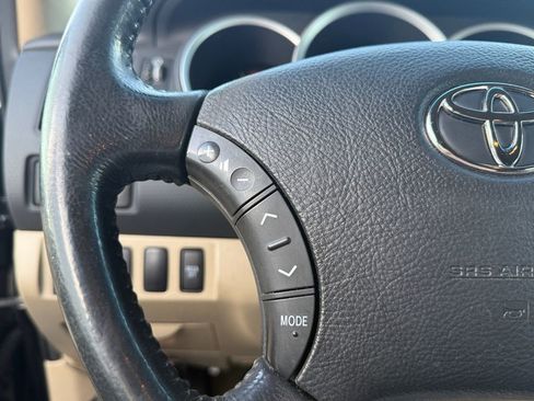 Used 2011 Toyota Tacoma 4x4 Double Cab w/ SR5 Pkg #2 image 15