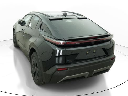 New 2026 Toyota C-HR AWD/4WD image 6