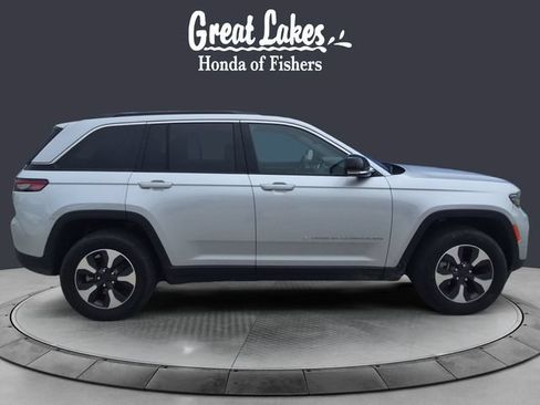 Used 2024 Jeep Grand Cherokee Limited 4xe AWD/4WD image 6