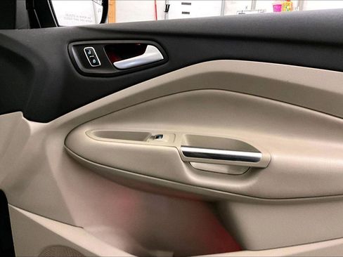 Used 2016 Ford C-MAX Energi SEL w/ Equipment Group 302A image 24